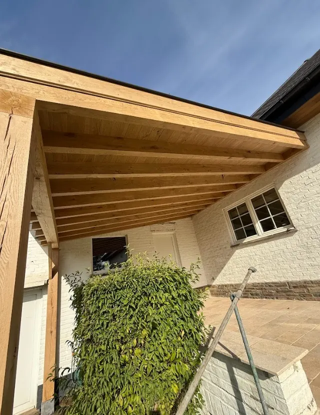 Detail van Totale dakrenovatie met sarking & eiken uitbouw