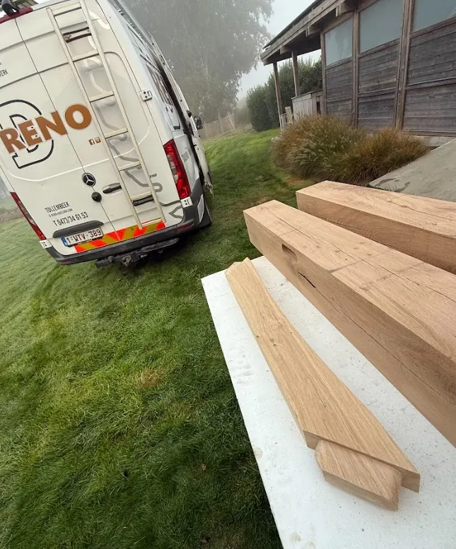 Werfbeeld van Totale dakrenovatie met sarking & eiken uitbouw