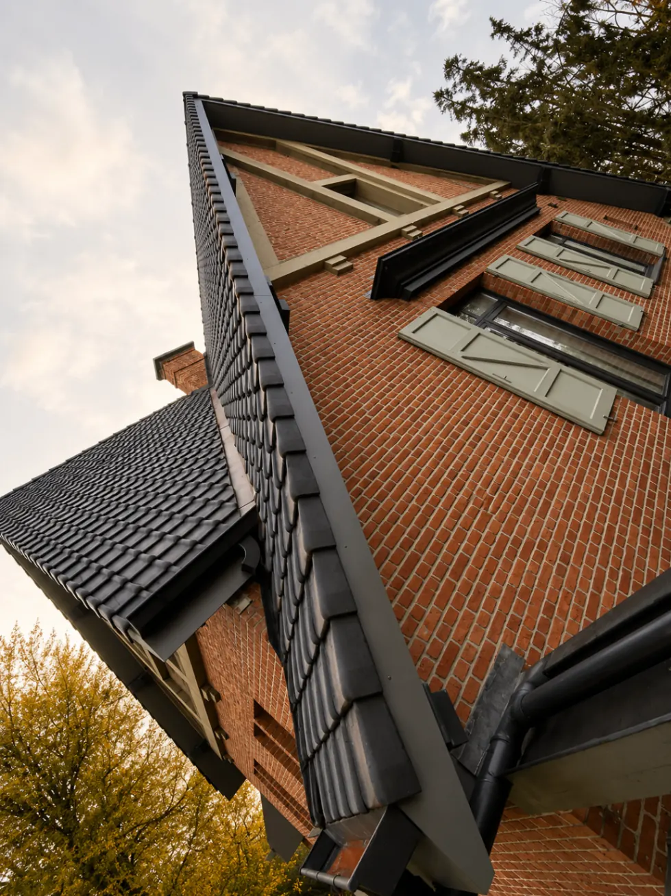 Werfbeeld van Volledige dakrenovatie van karaktervol herenhuis